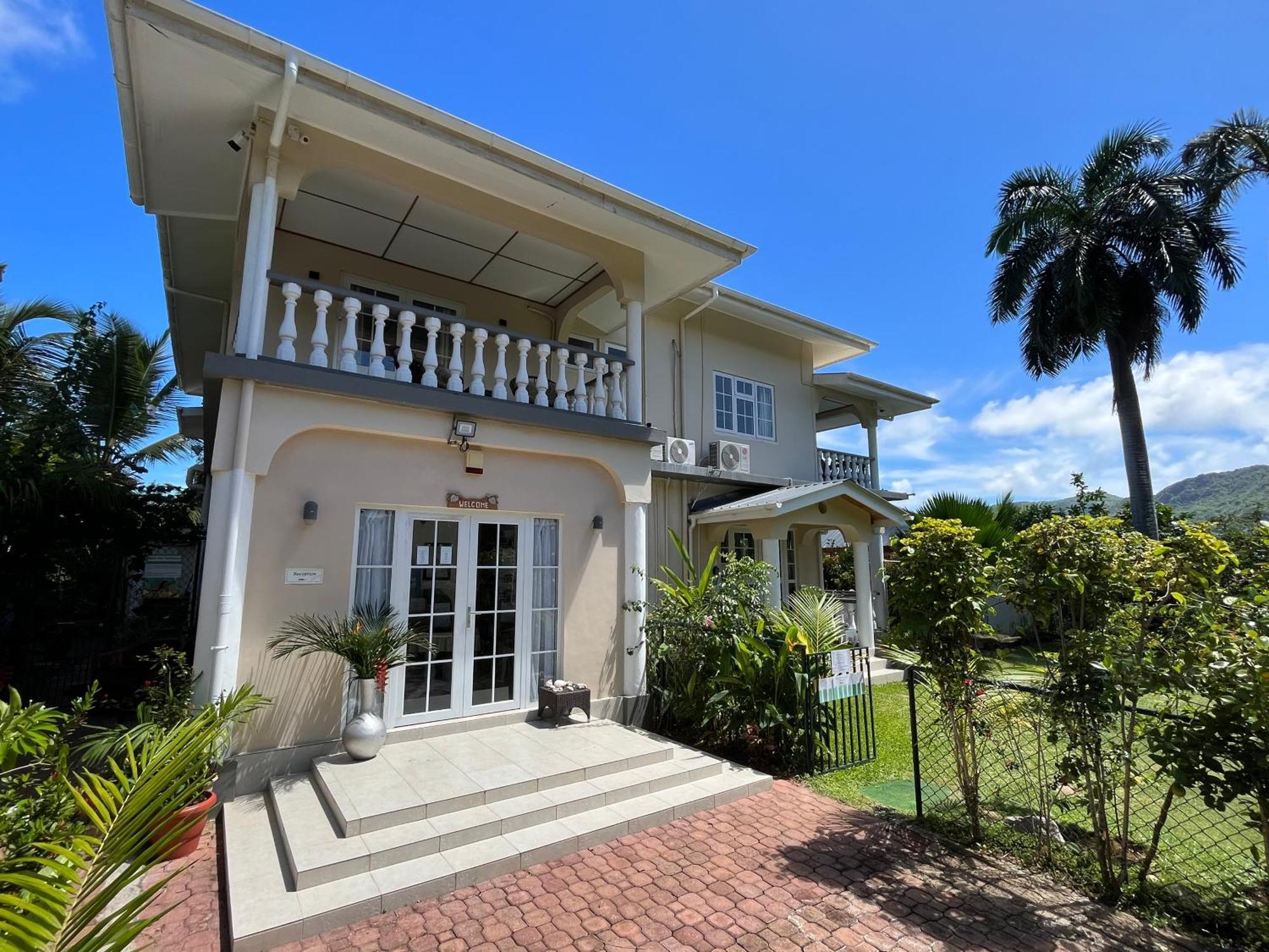 Royal Bay Apartment Anse Royale Extérieur photo